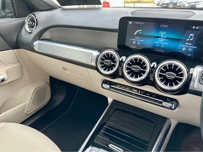 2022 Mercedes-Benz GLB Class