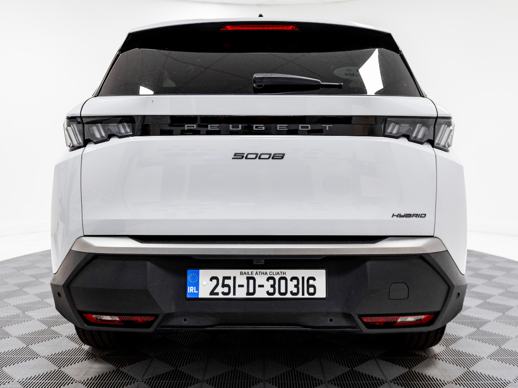 2025 Peugeot 5008