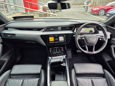 2022 Audi e-tron