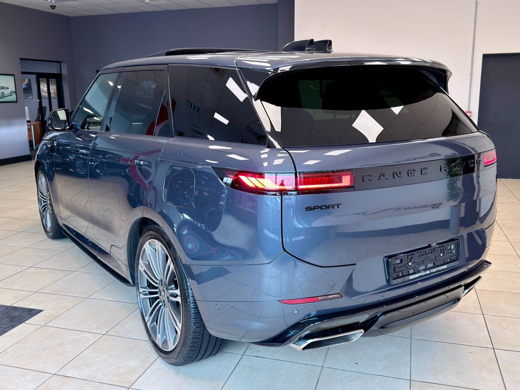 2025 Land Rover Range Rover Sport