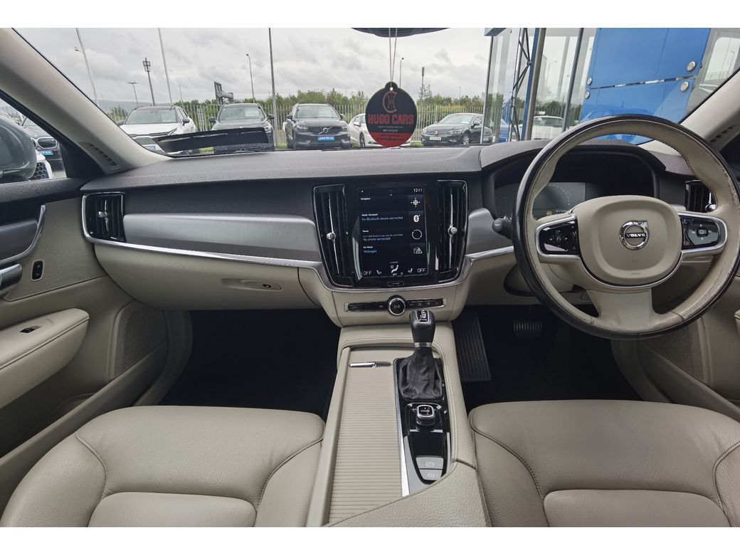 2017 Volvo S90