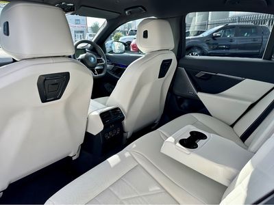 2025 BMW i5