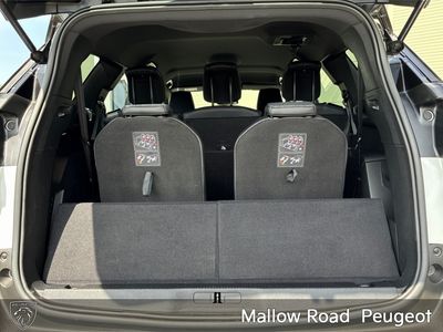 2024 Peugeot 5008