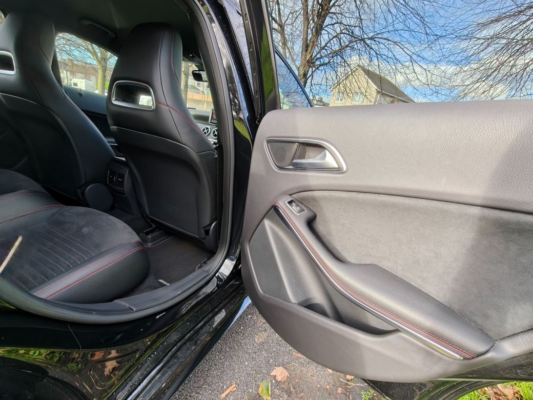 2015 Mercedes-Benz A 180