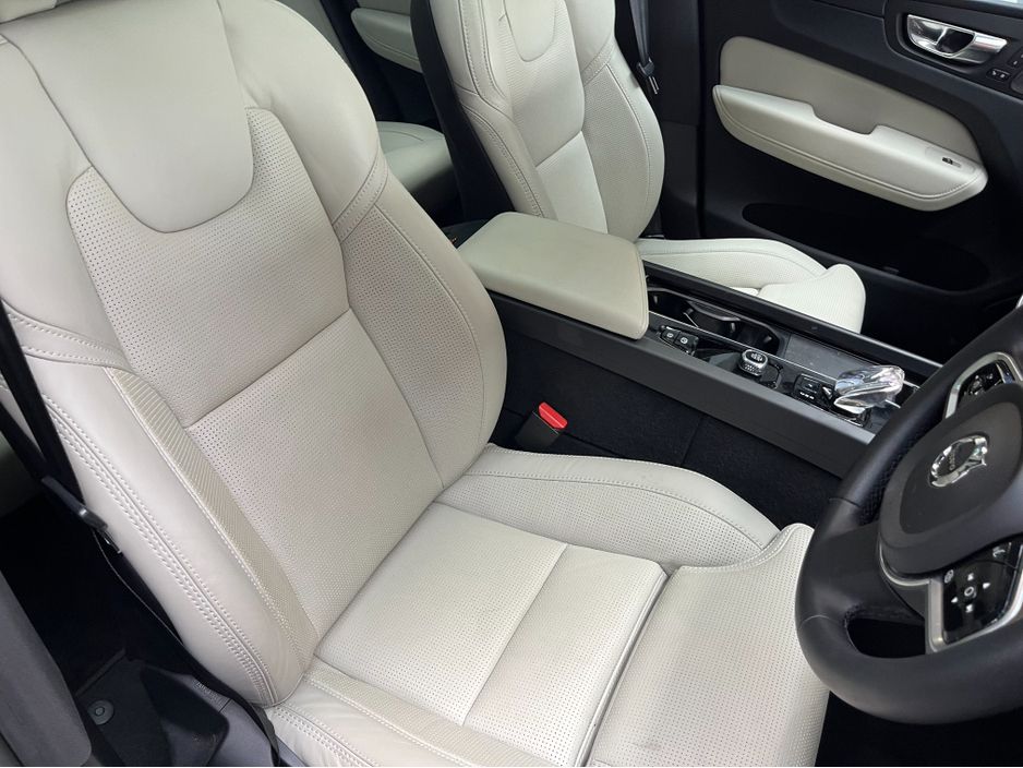 2022 Volvo XC60