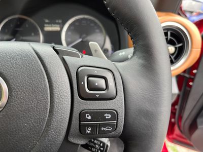 2021 Lexus IS 300h