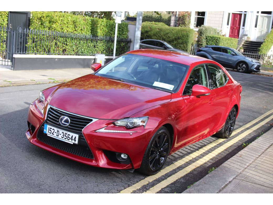 2015 Lexus IS 300h