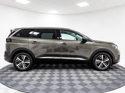 2020 Peugeot 5008