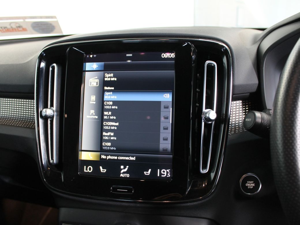 2021 Volvo XC40