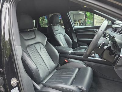 2022 Audi e-tron