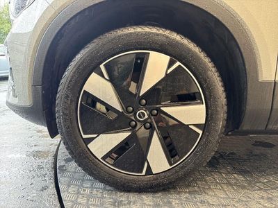 2024 Volvo XC40