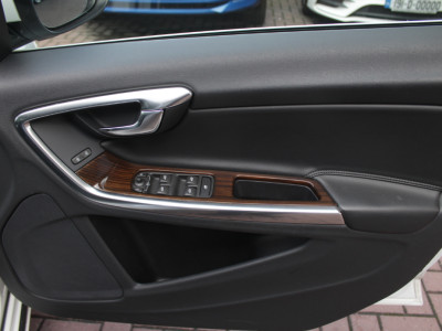 2018 Volvo V60