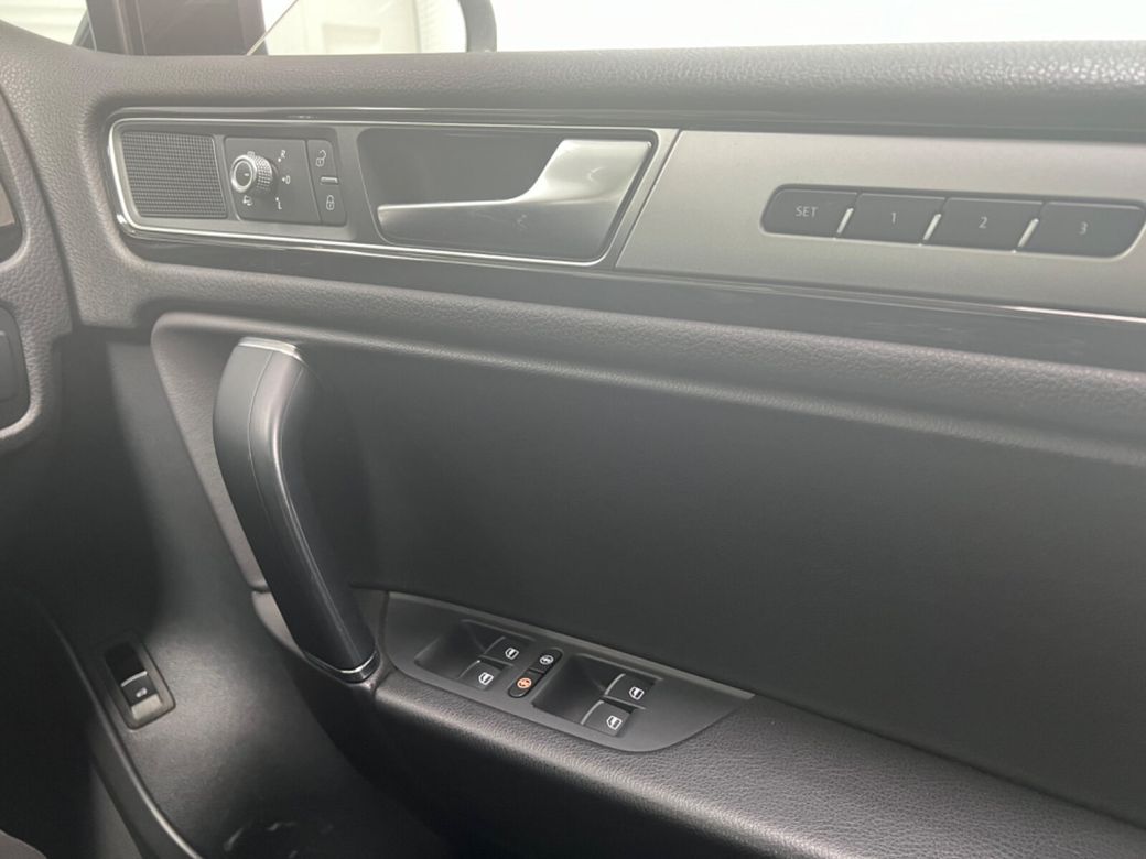 2018 Volkswagen Touareg