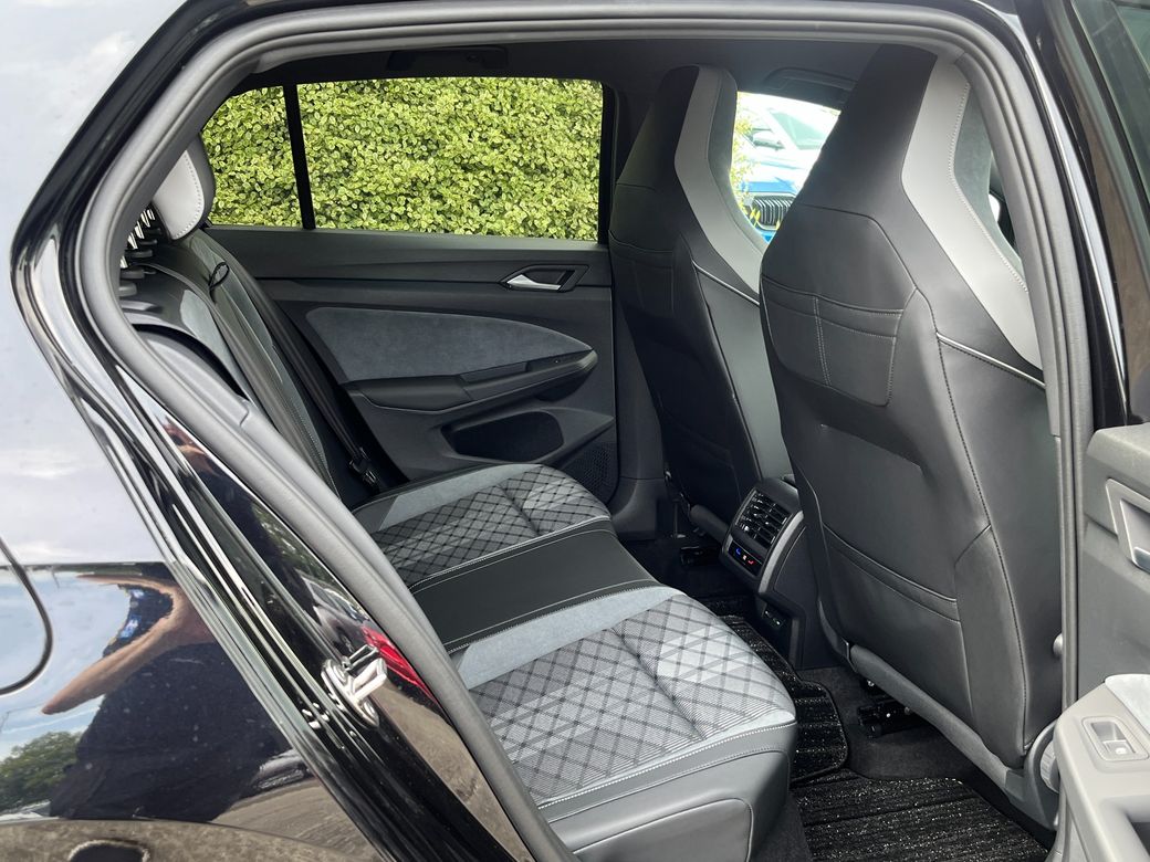 2024 Volkswagen Golf