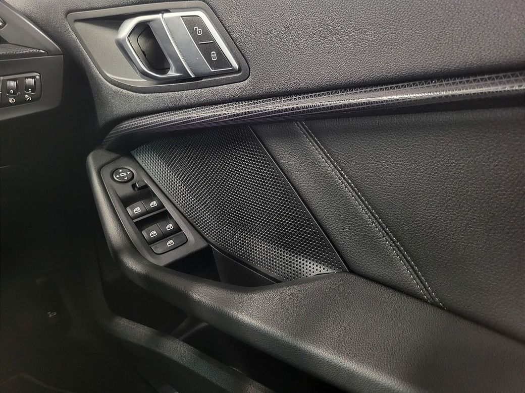 2022 BMW 1 Series