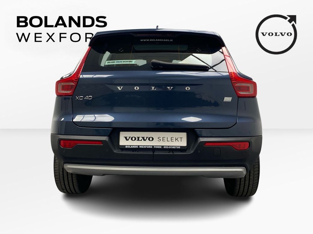 2021 Volvo XC40