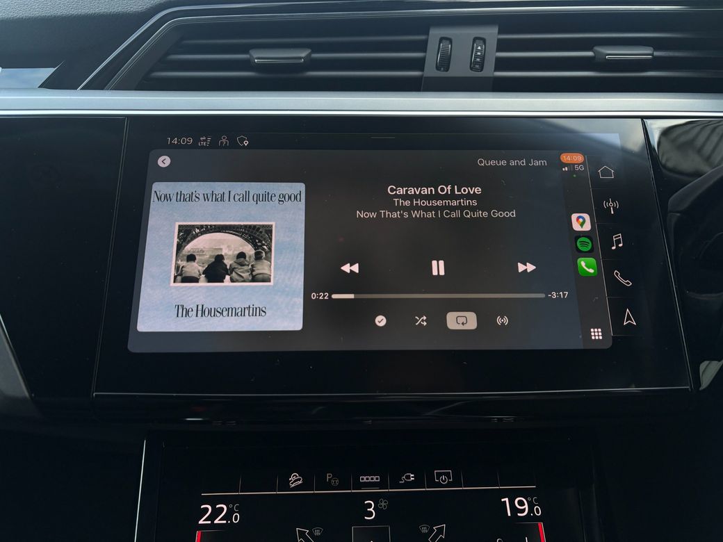 2022 Audi e-tron