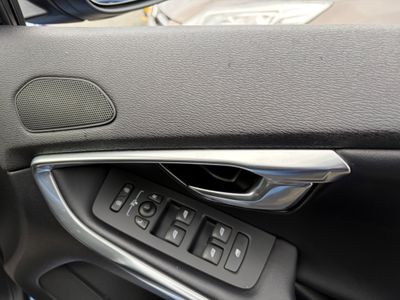 2016 Volvo V40