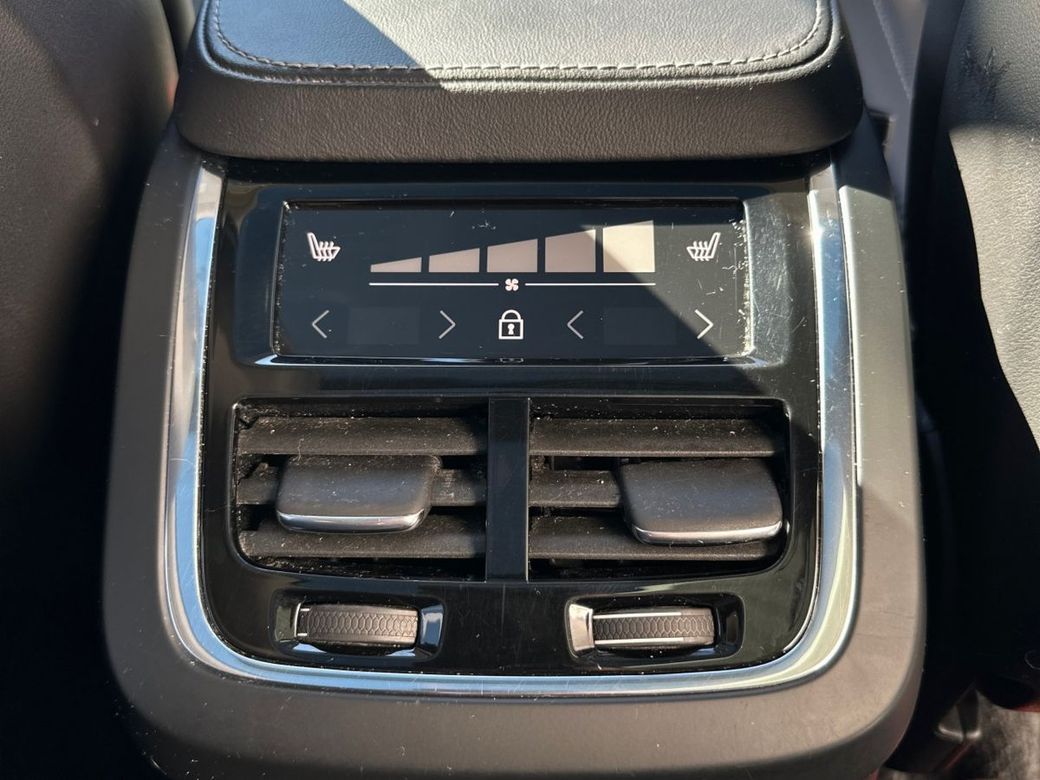 2023 Volvo XC90