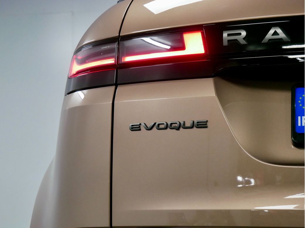 2025 Land Rover Range Rover Evoque