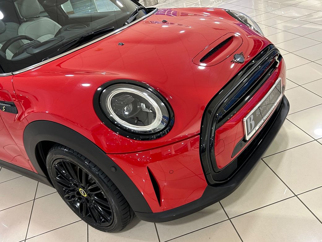 2022 Mini Hatch