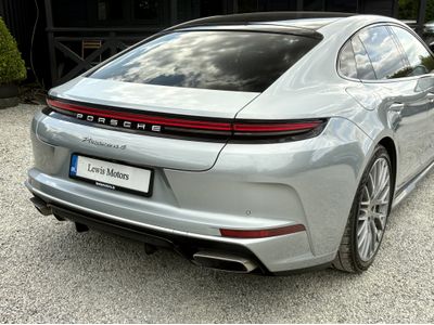 2025 Porsche Panamera