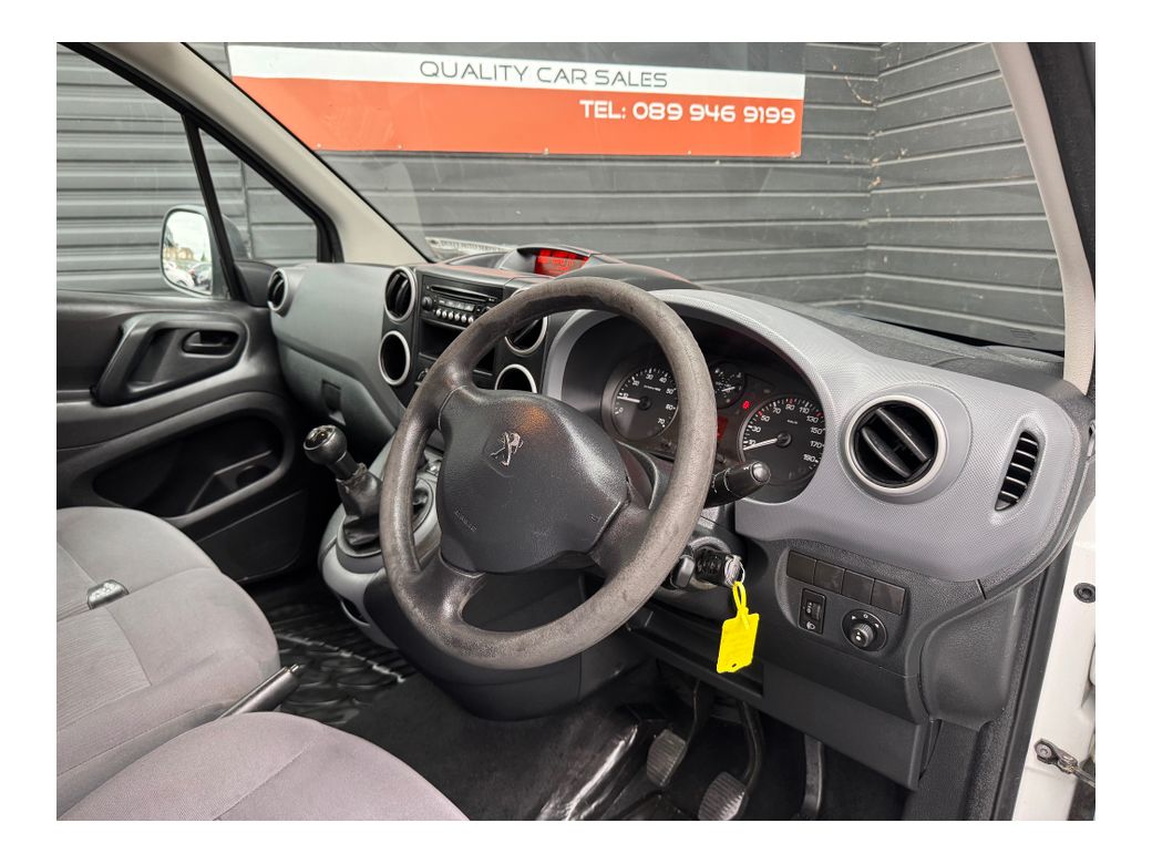 2012 Peugeot Partner