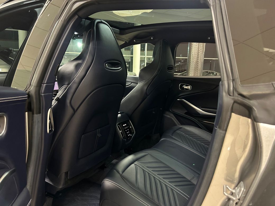 2023 Aston Martin DBX