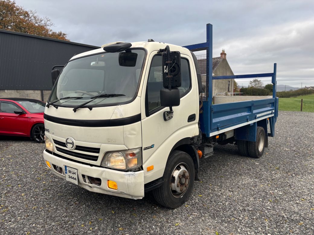 2012 Hino 300