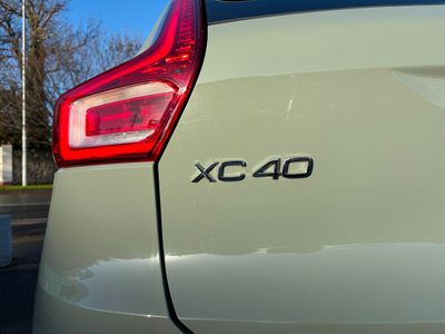 2023 Volvo XC40