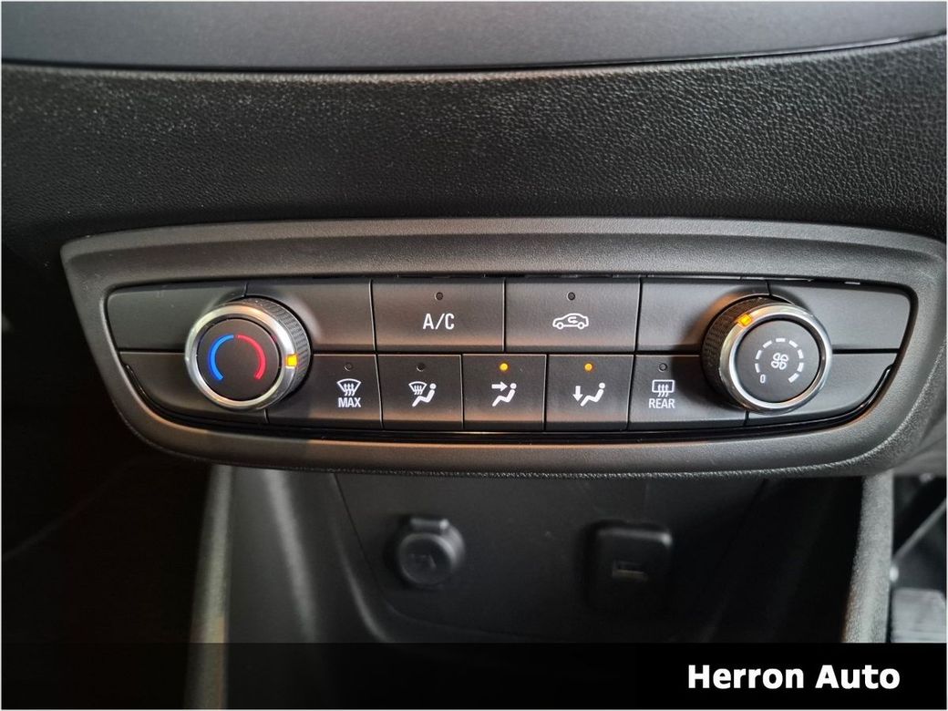 2021 Opel Crossland X