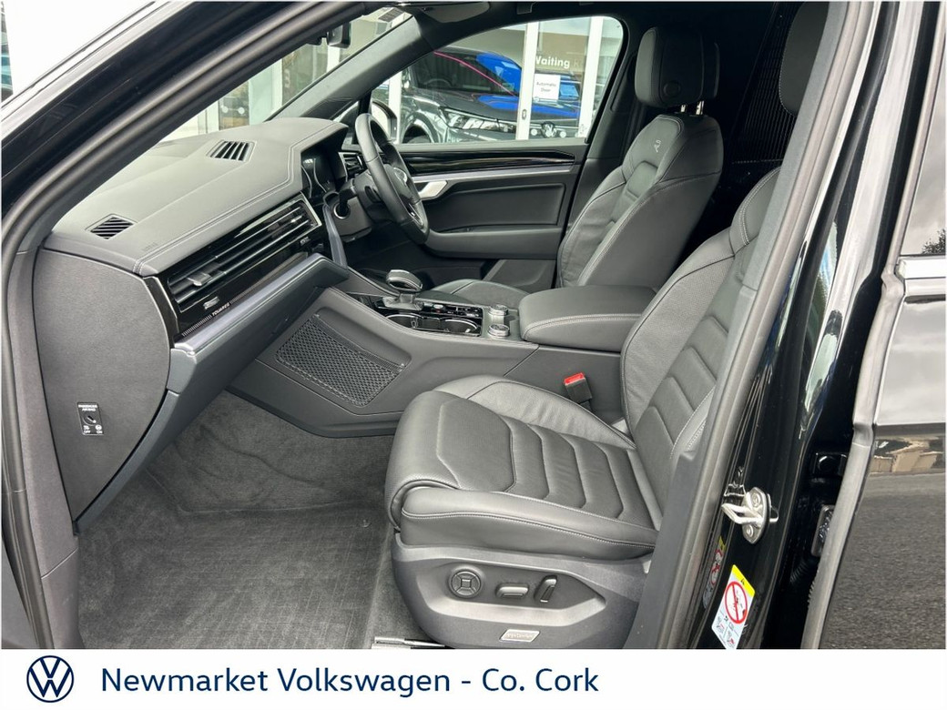 2025 Volkswagen Touareg