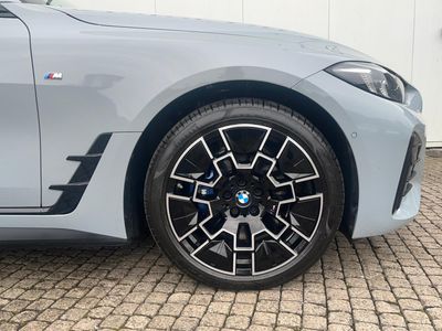 2025 BMW i4