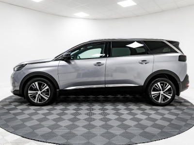 2023 Peugeot 5008