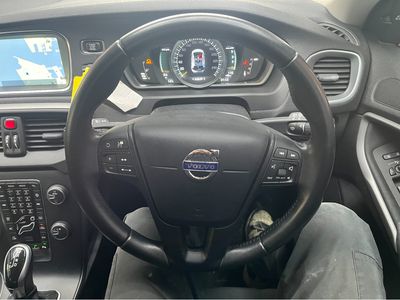 2015 Volvo V40