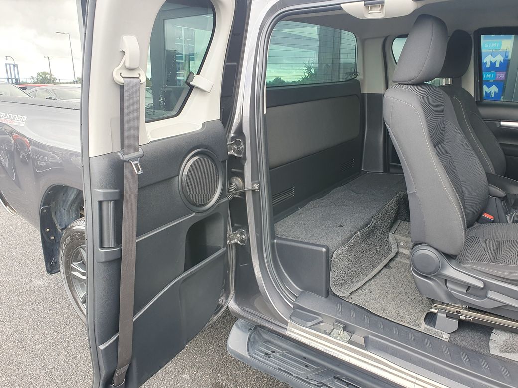 2022 Toyota Hilux
