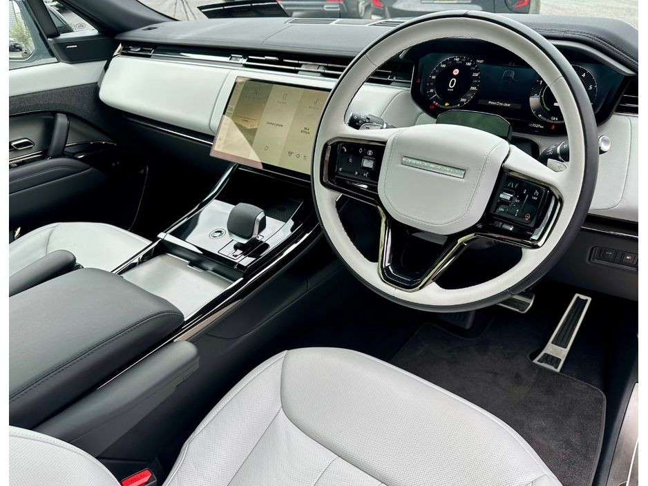 2026 Land Rover Range Rover Sport