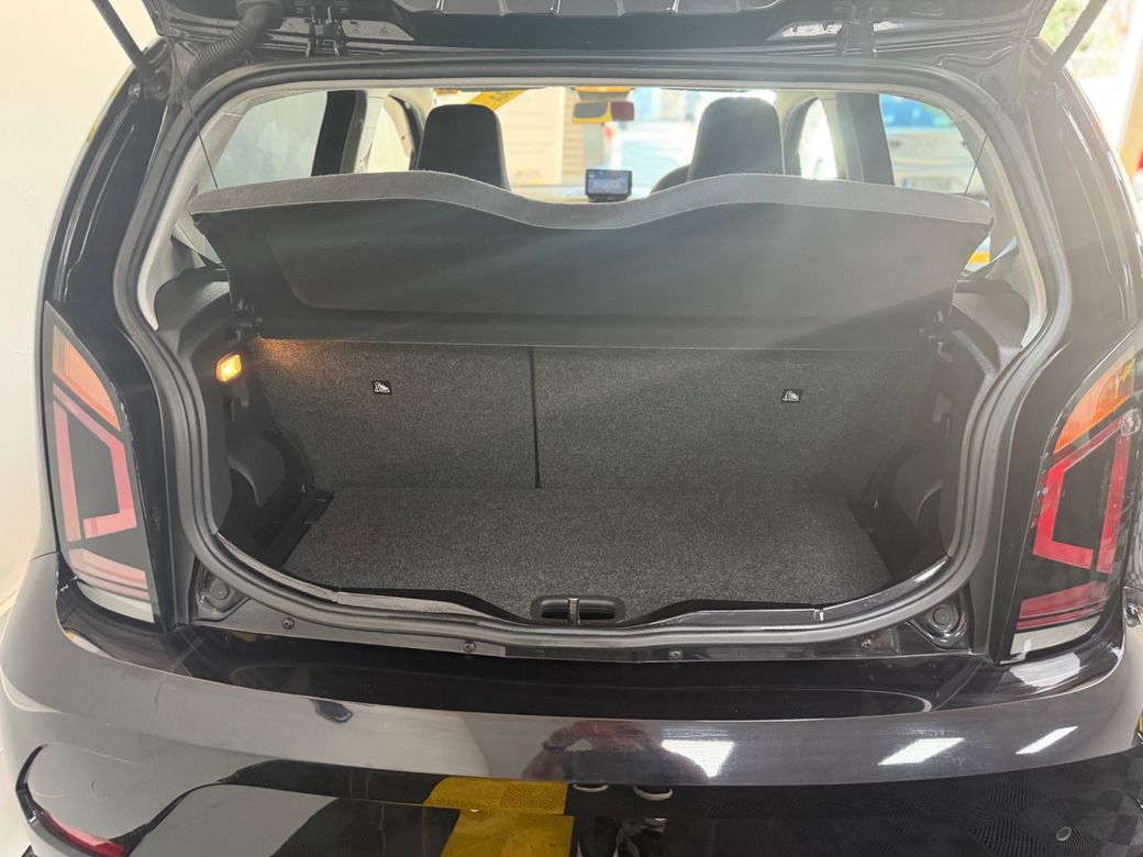 2018 Volkswagen up!