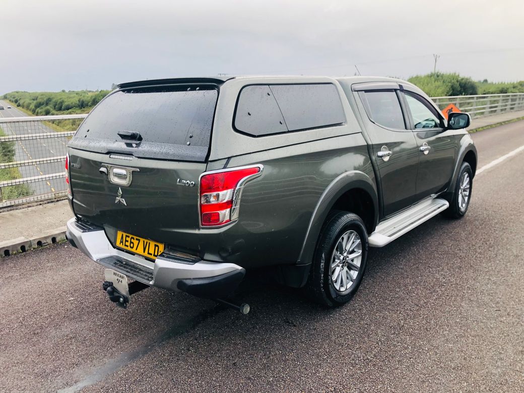 2017 Mitsubishi L200