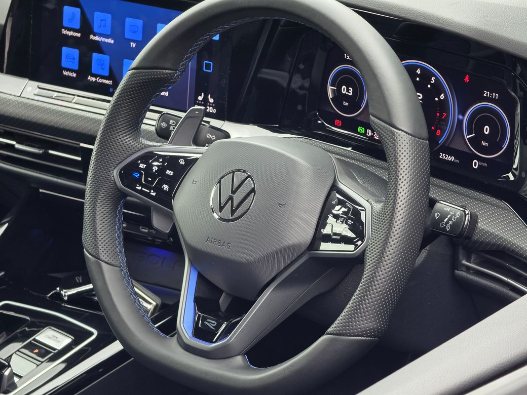 2023 Volkswagen Golf