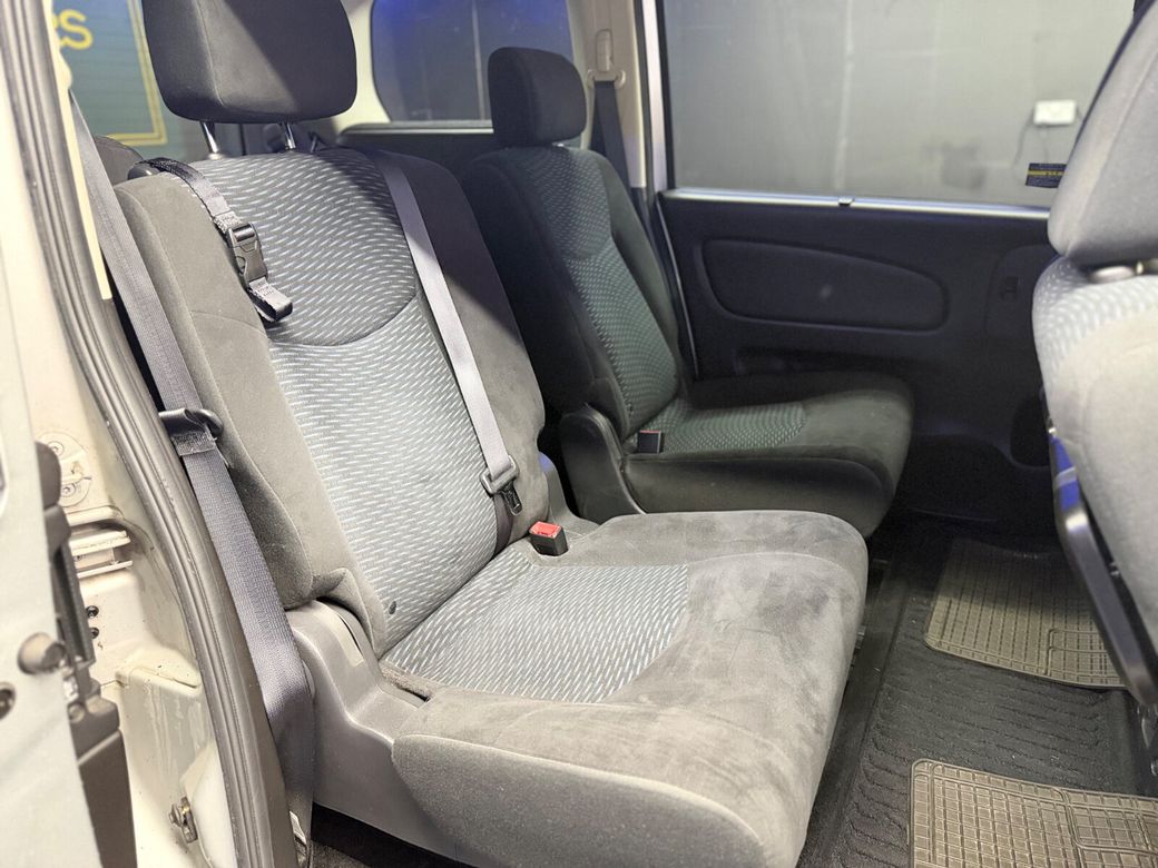 2014 Nissan Serena