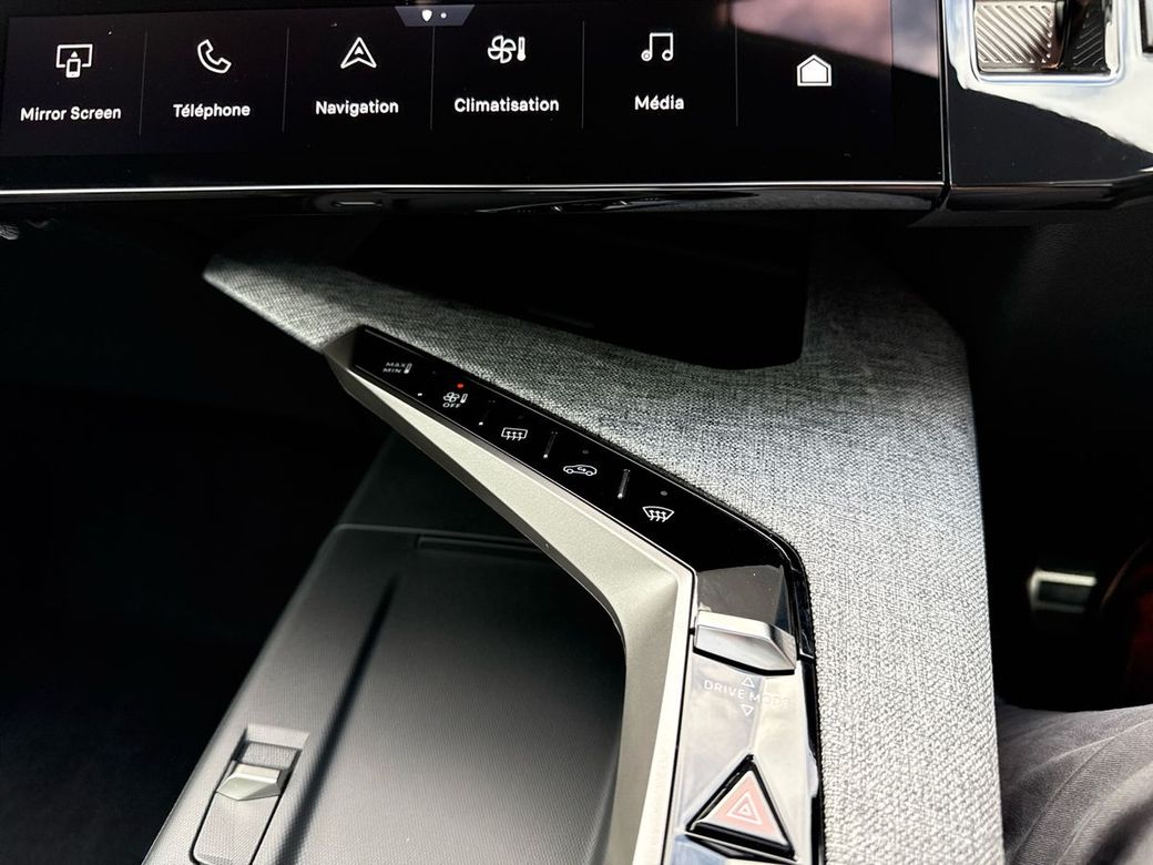 2025 Peugeot 5008