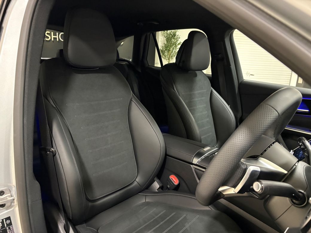 2025 Mercedes-Benz GLC Class