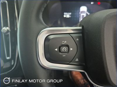 2022 Volvo XC40