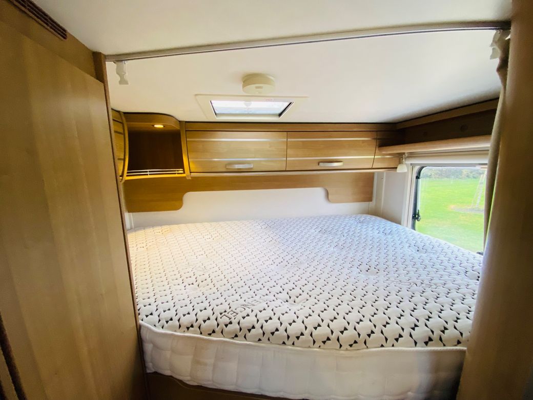 2013 HYMER  EXSIS-I EX504 AS R.H.D MANUAL 