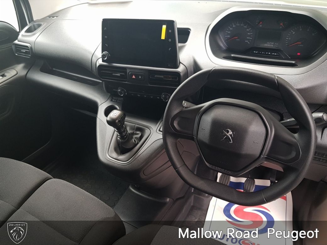 2023 Peugeot Partner