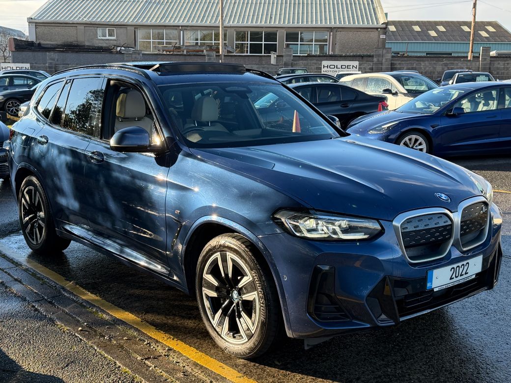2022 BMW iX3