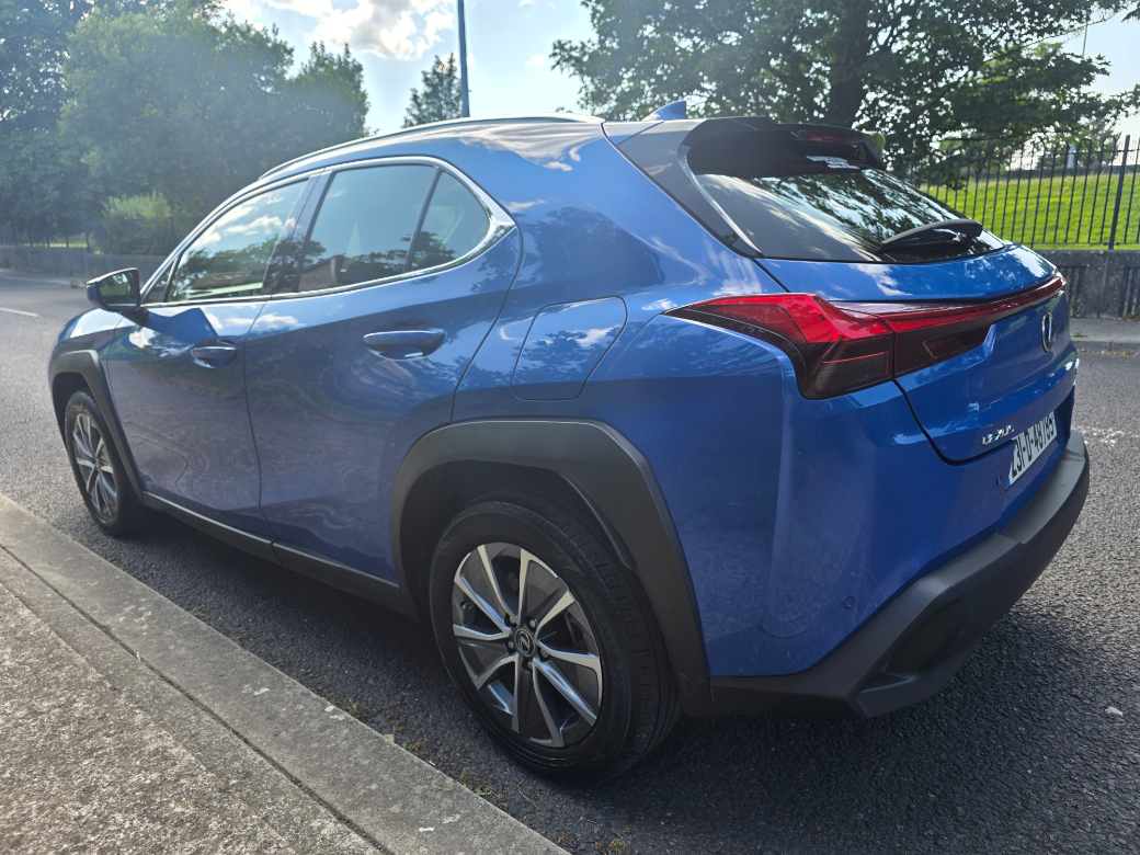 2023 Lexus UX 300e