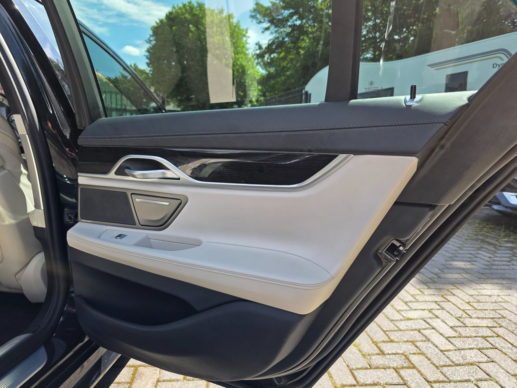 2021 BMW 7 Series
