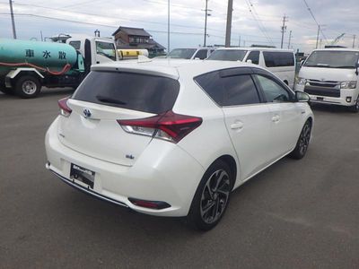 2016 Toyota Auris